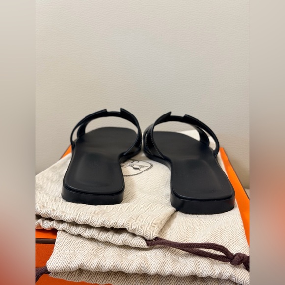 Hermes Oran Sandal in Noir (Authentic) Size 9.5/40 - Picture 5 of 7